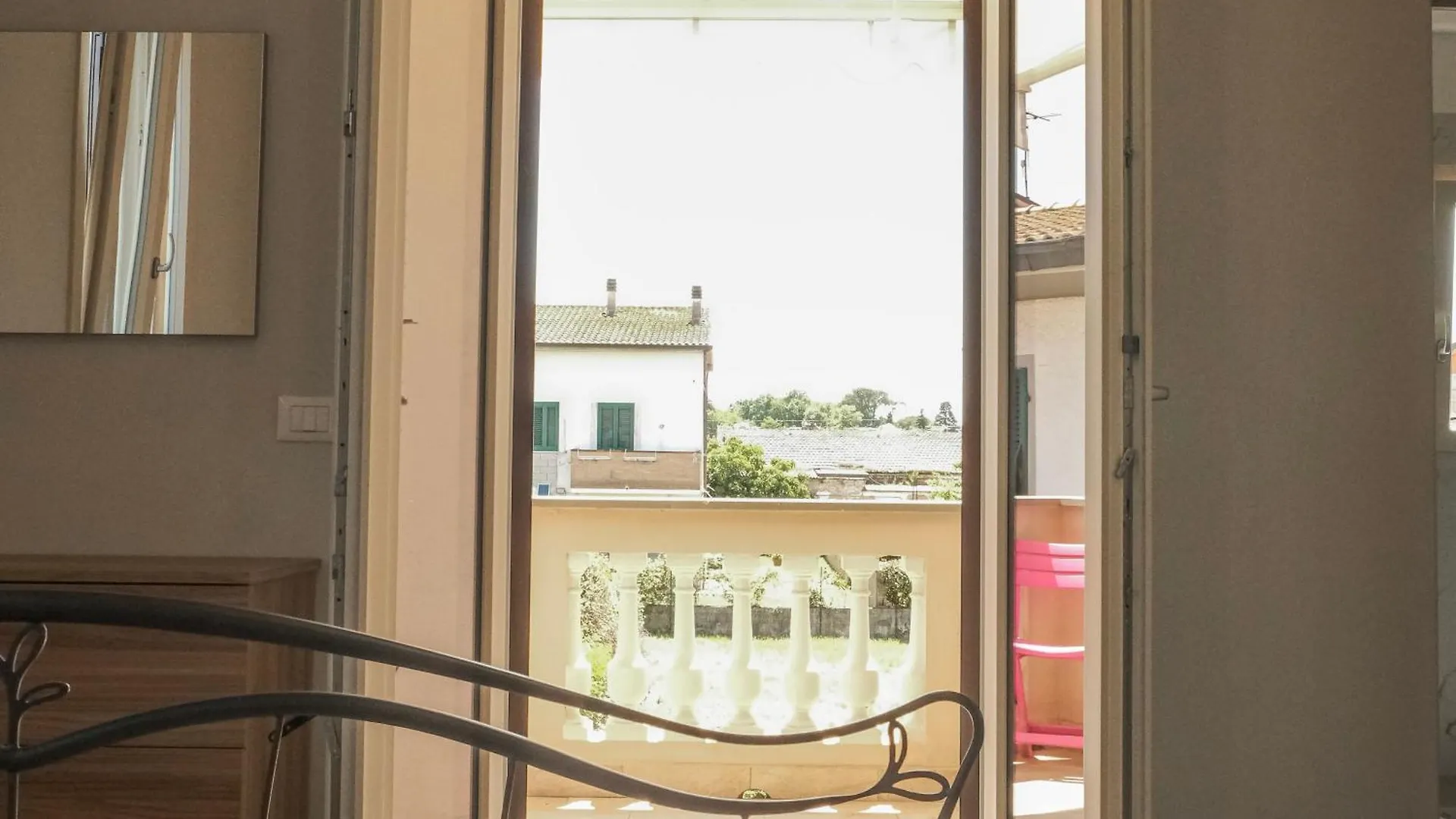 Villa Miky - Via Francigena Altopascio Orentano 0*,  Itálie